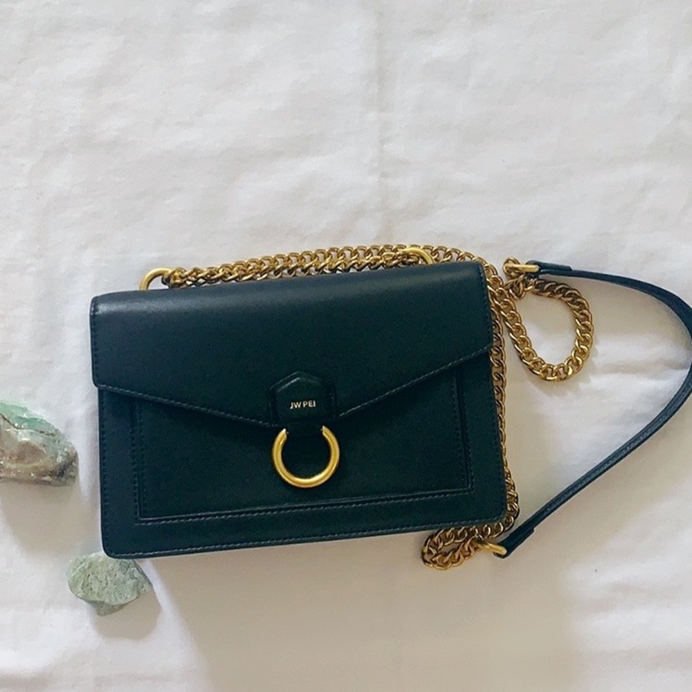The Envelope Crossbody - Black-aluminum gold chain